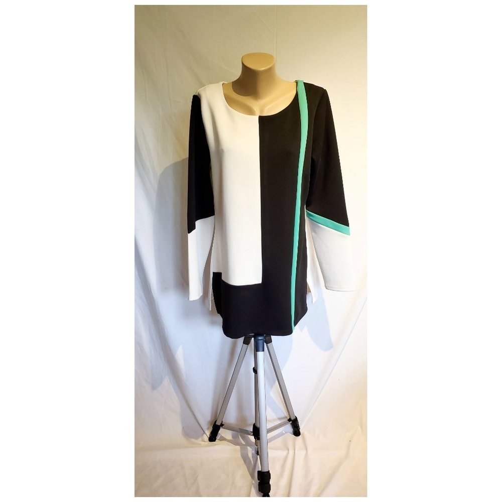 Worthington Dress - White, Black and Mint - Picture 3 of 5